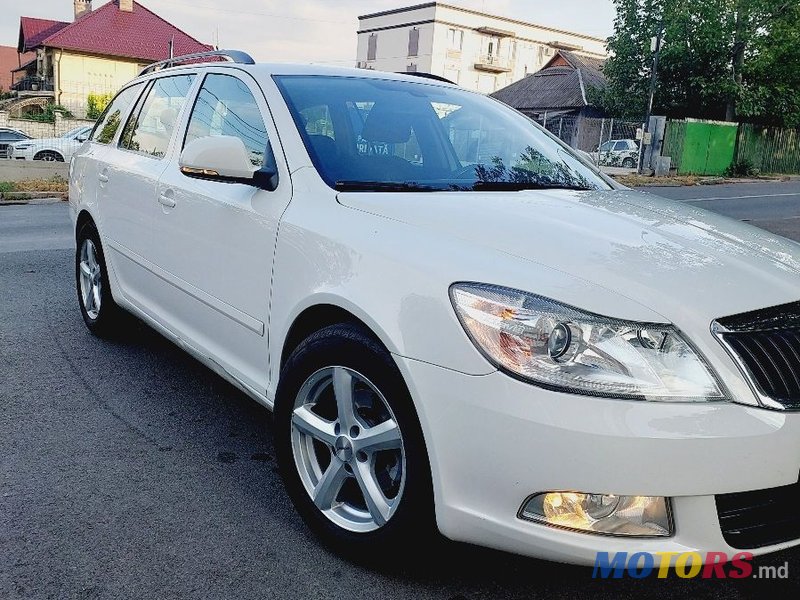 2013' Skoda Octavia photo #3