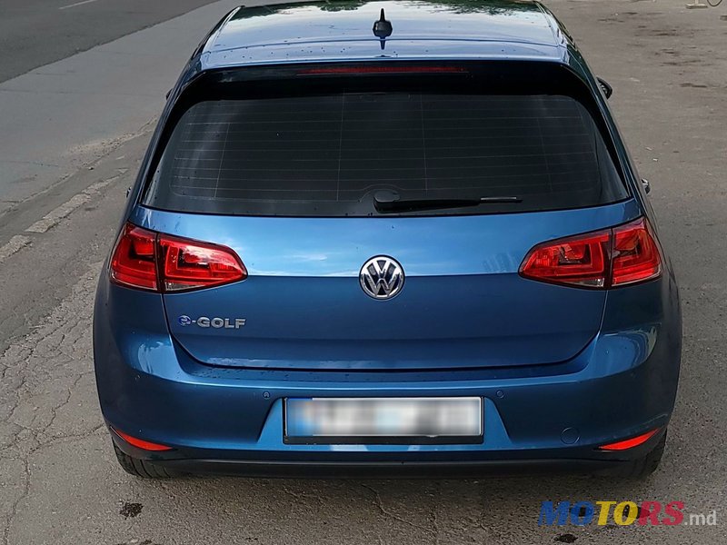 2014' Volkswagen Golf photo #5