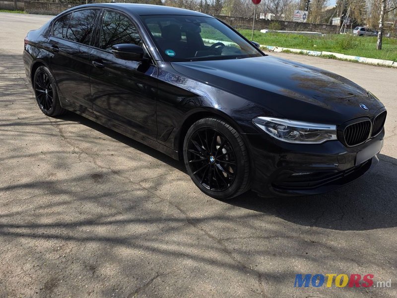 2020' BMW 5 Series photo #5