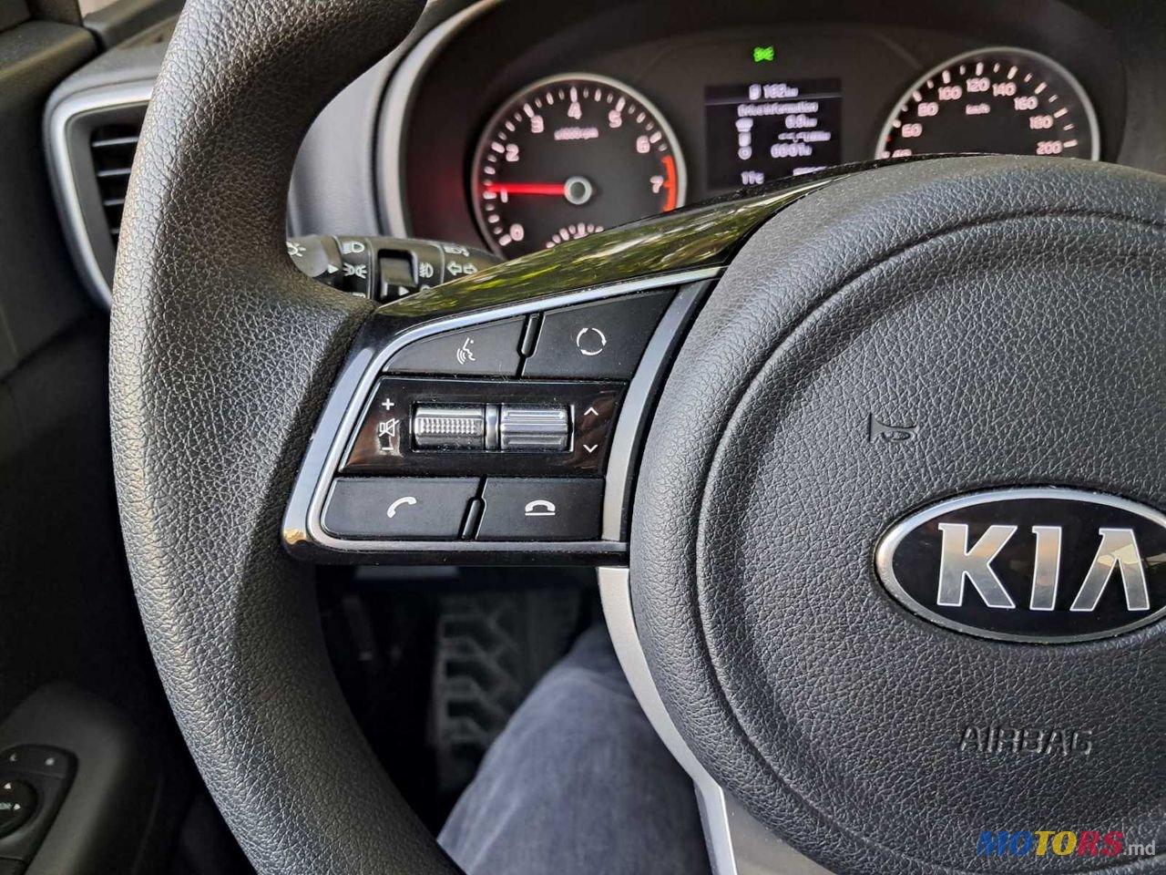 2021' Kia Sportage photo #6