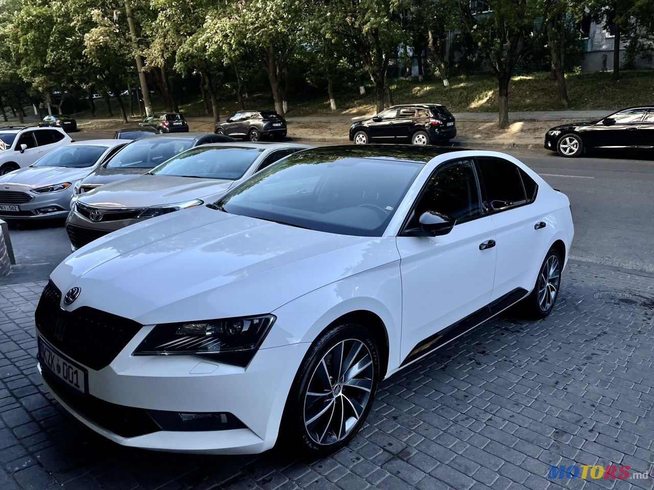 2018' Skoda Superb photo #2
