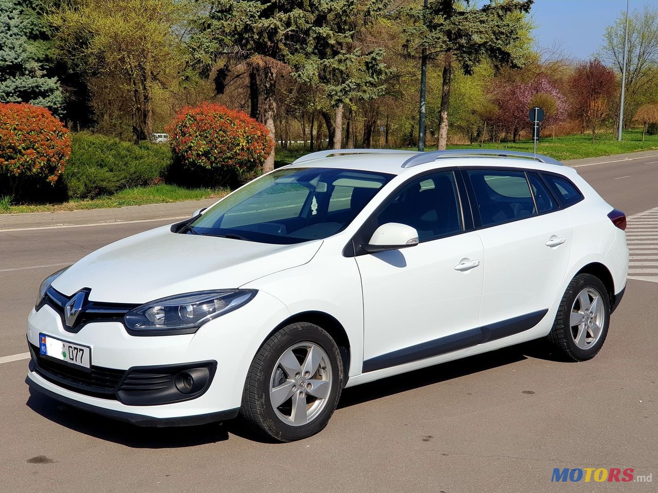 2014' Renault Megane photo #2