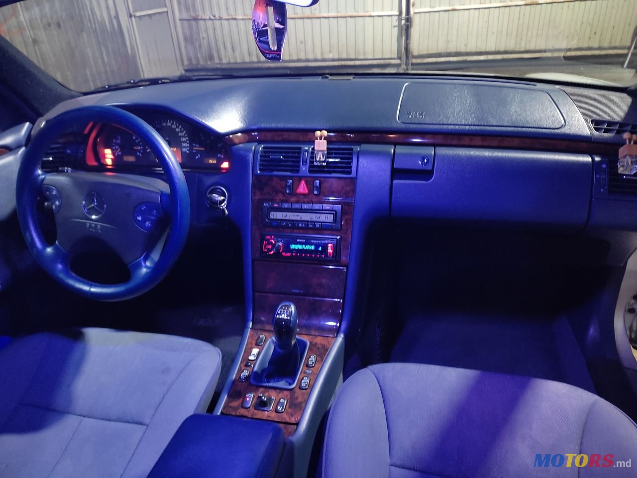 2001' Mercedes-Benz E Класс photo #3