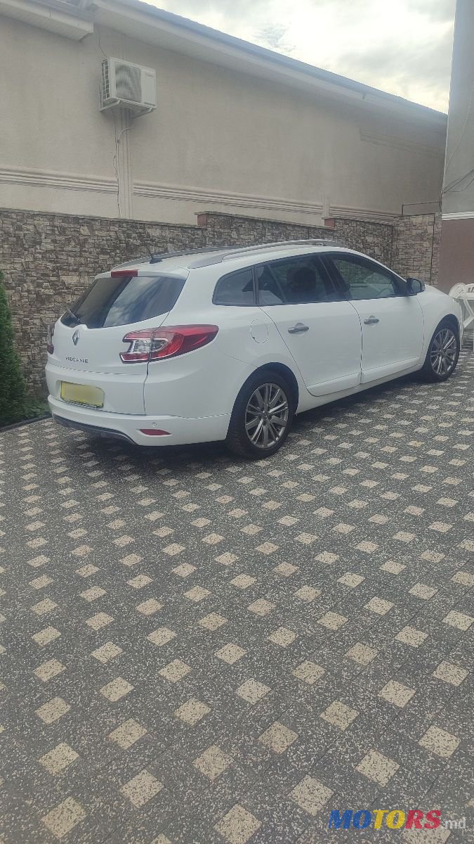 2014' Renault Megane photo #2