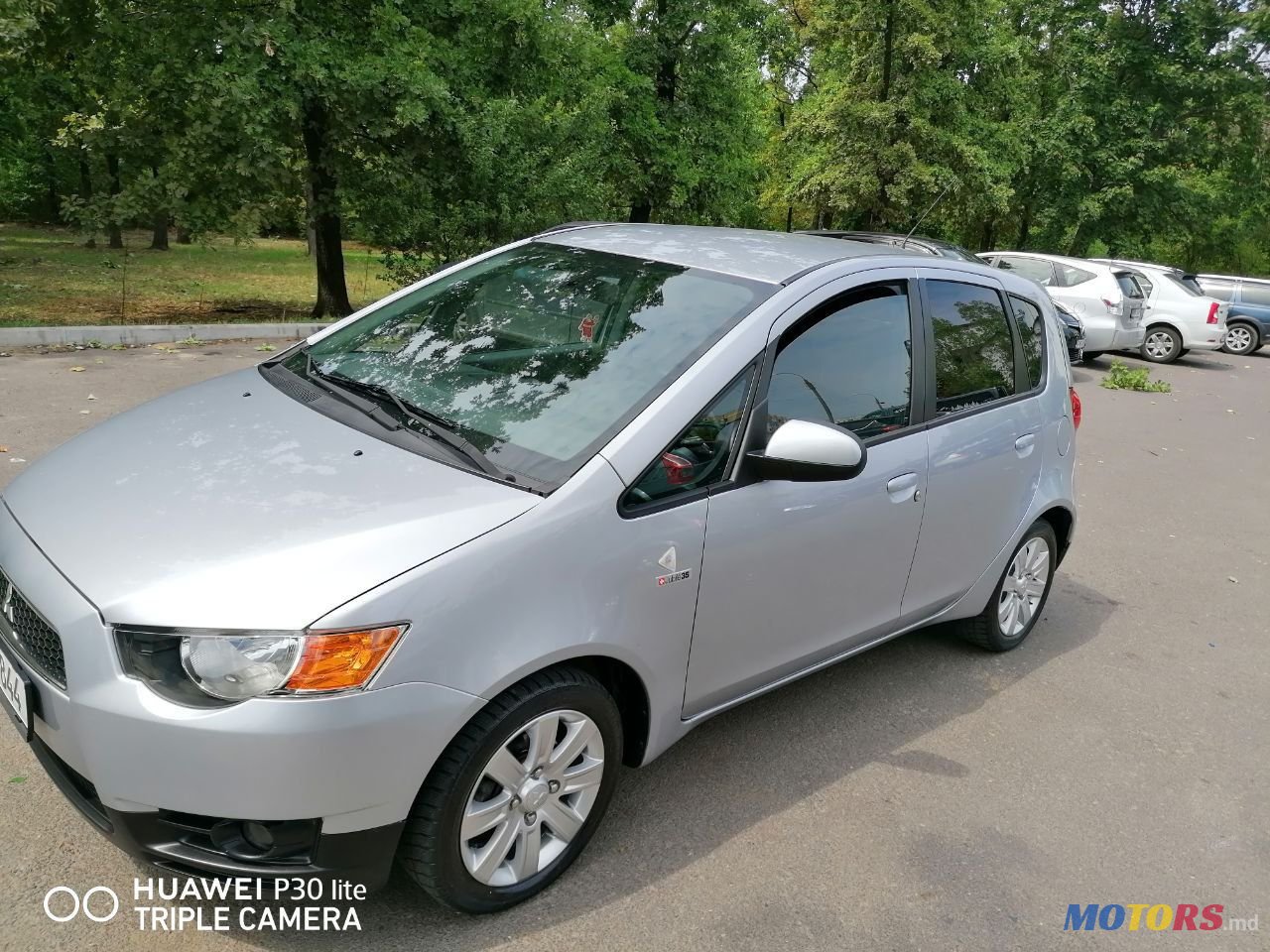 2012' Mitsubishi Colt photo #3