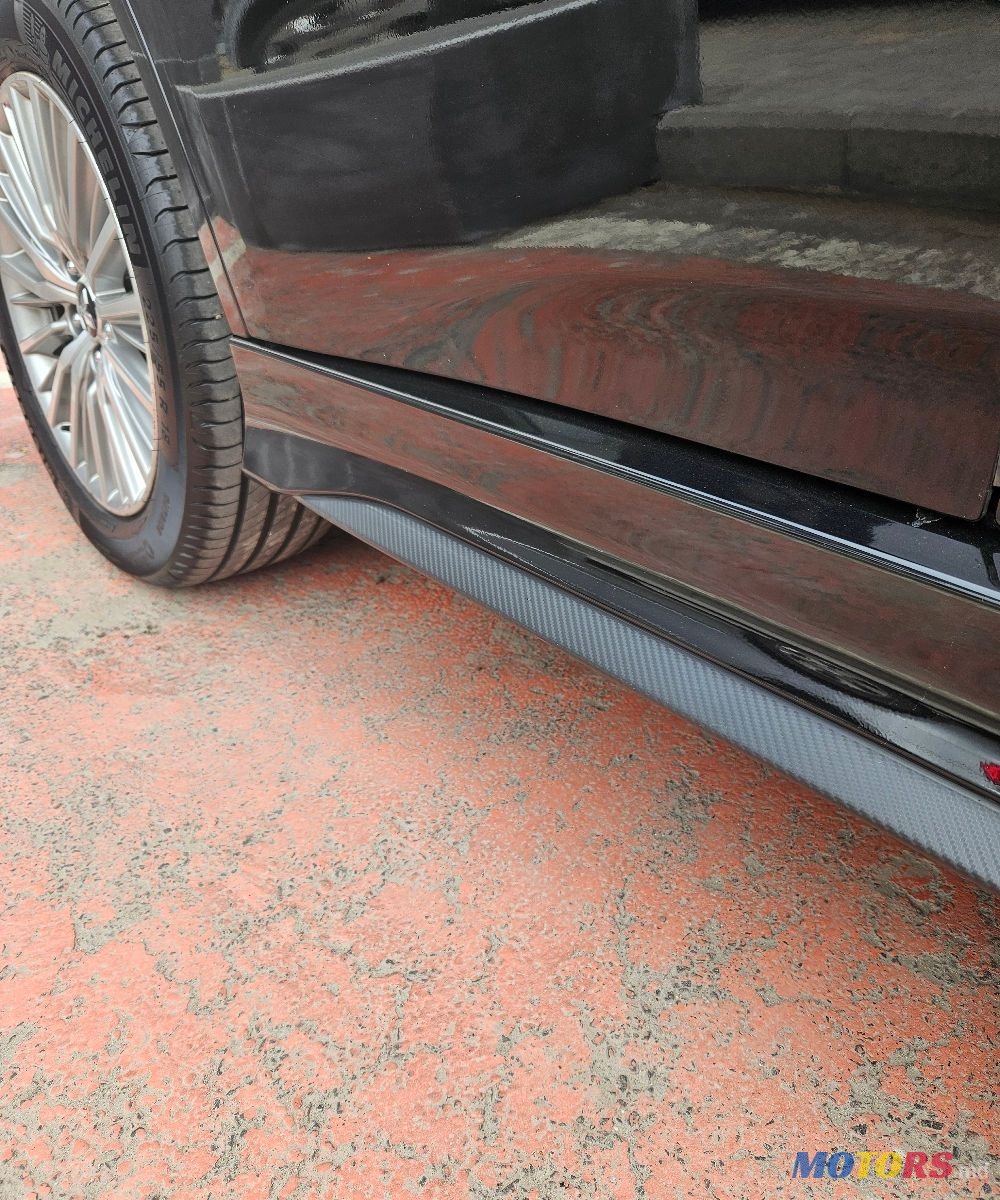 2019' Mitsubishi Outlander photo #2