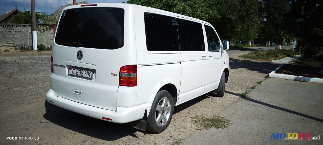 2007' Volkswagen Transporter photo #5