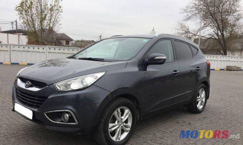 2011' Hyundai ix35 photo #1