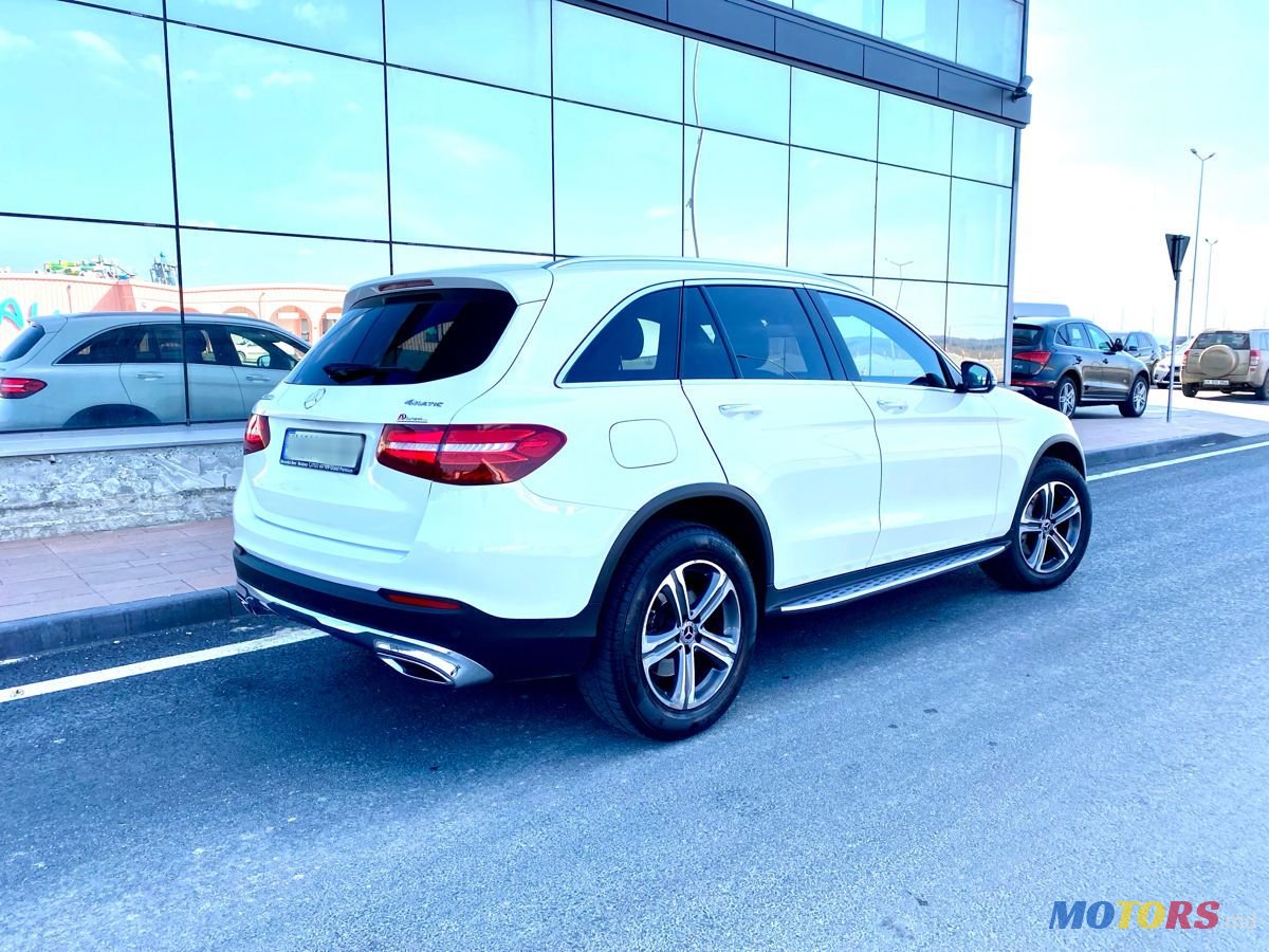 2017' Mercedes-Benz GLC photo #3