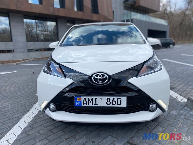 2017' Toyota Aygo photo #3
