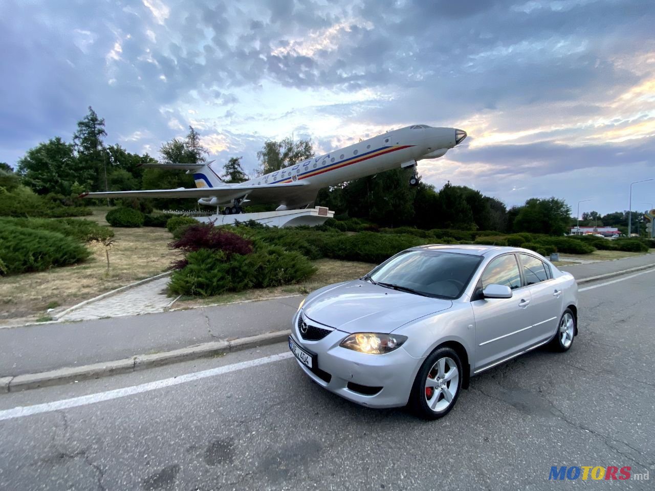 2005' Mazda 3 photo #1
