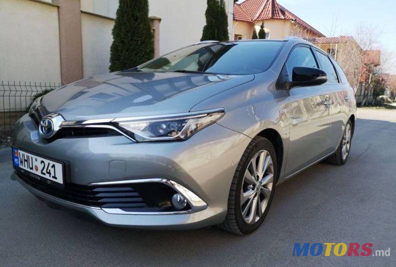 2015' Toyota Auris photo #1