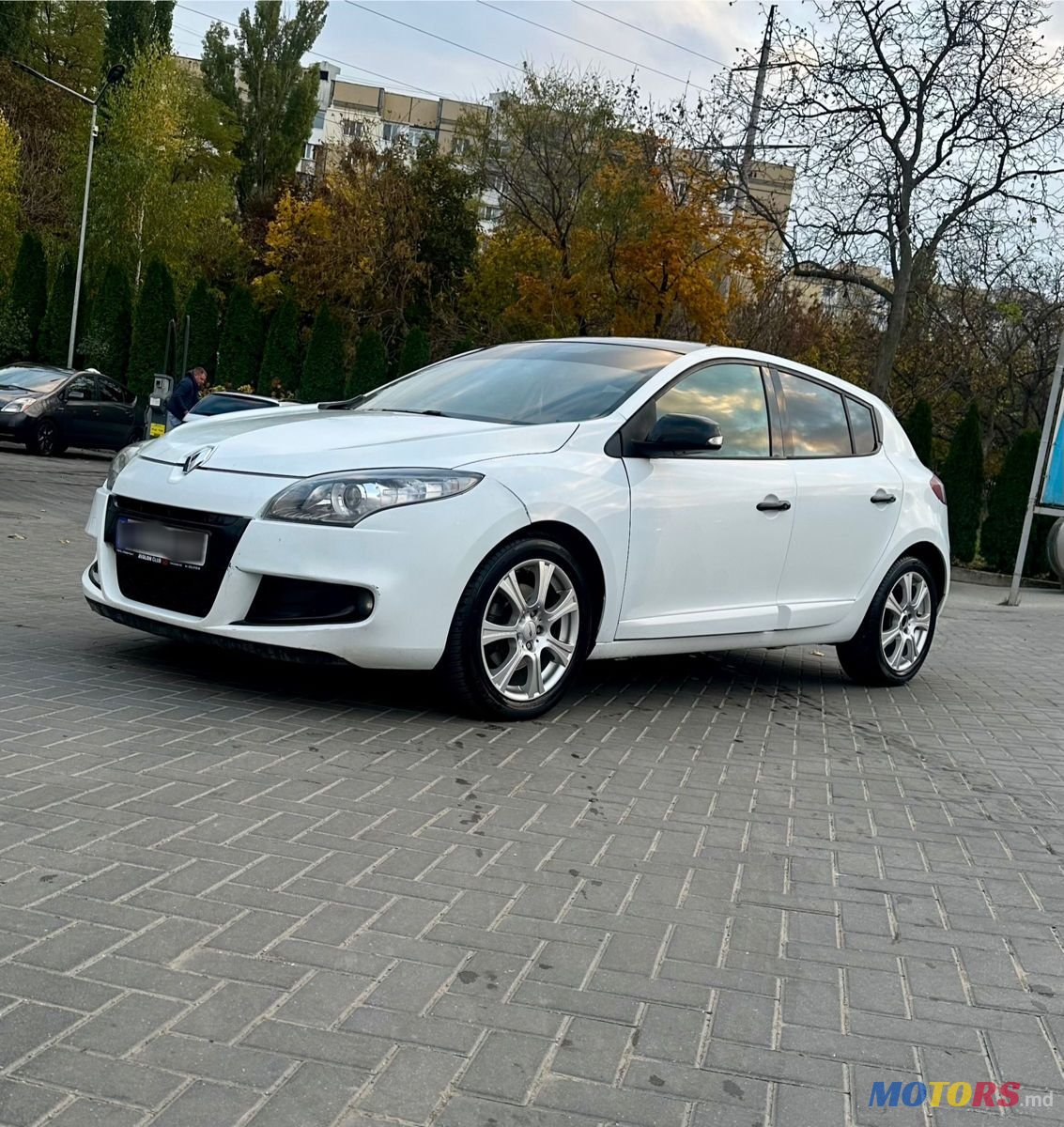 2012' Renault Megane photo #1