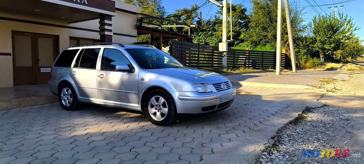 2004' Volkswagen Jetta photo #3