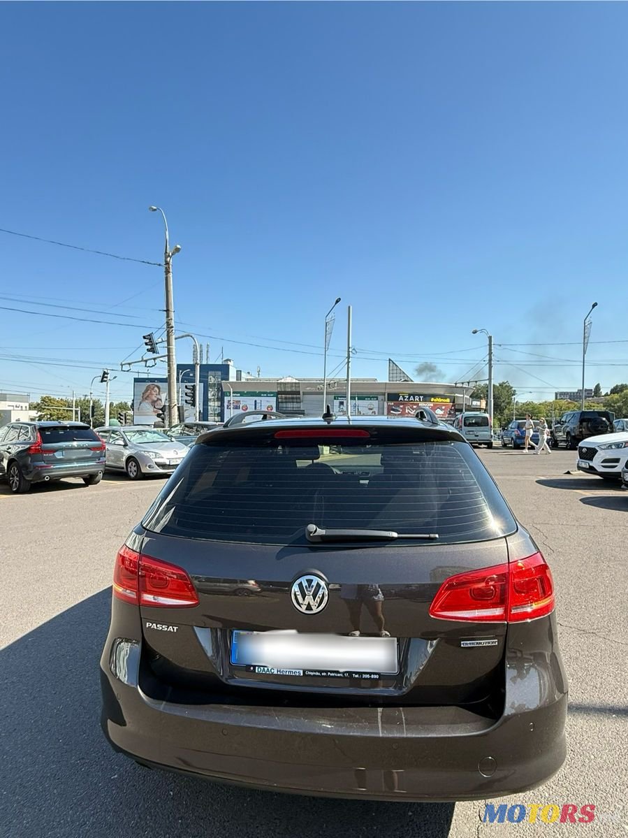 2014' Volkswagen Passat photo #3