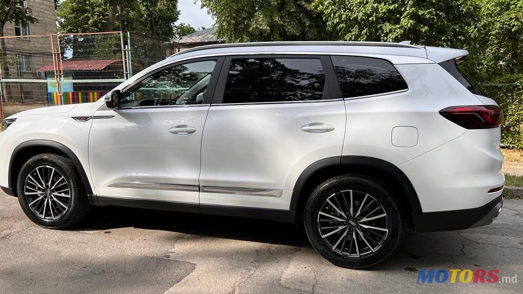 2021' Chery Tiggo 8 Pro photo #3
