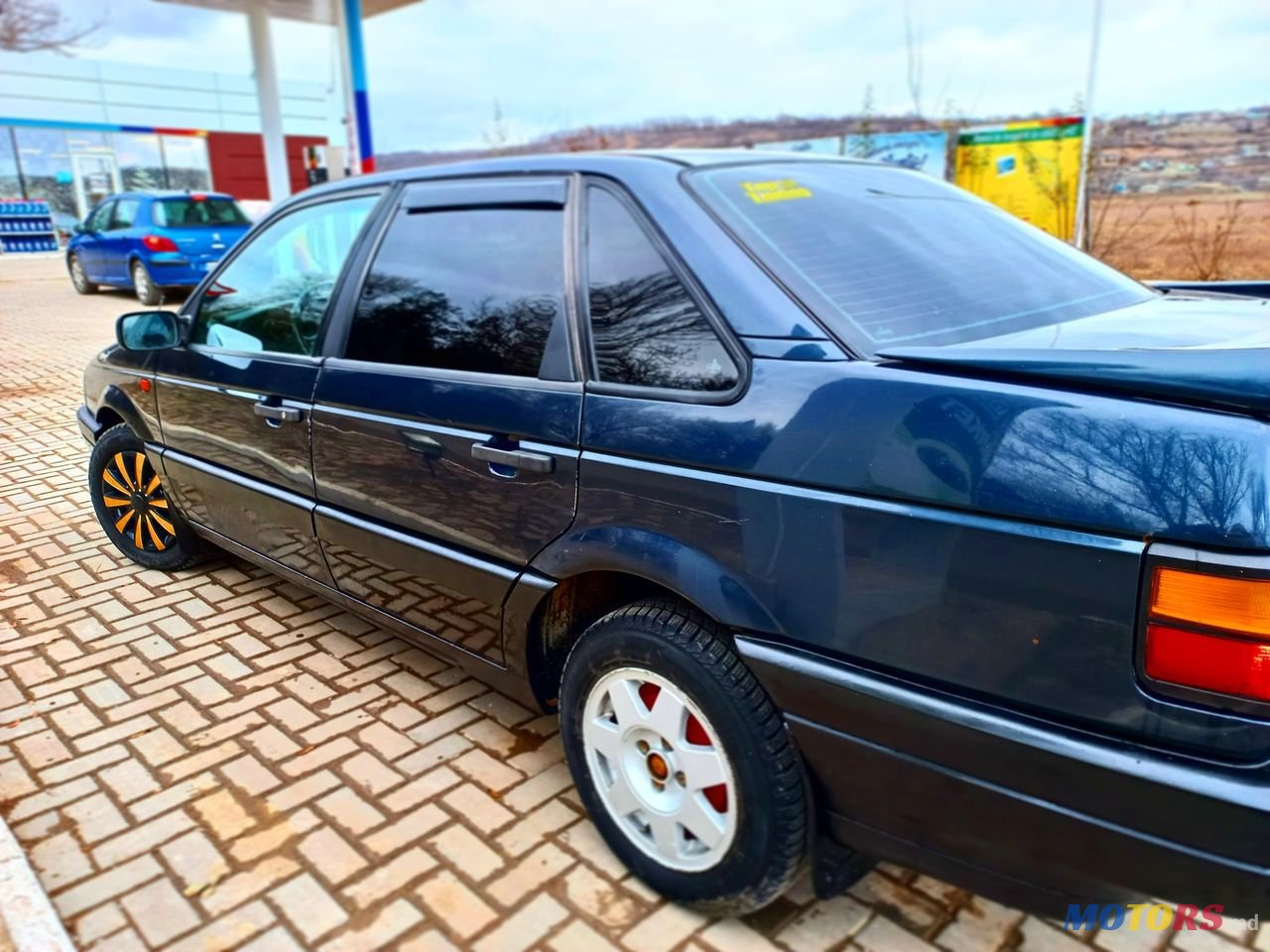 1993' Volkswagen Passat photo #6