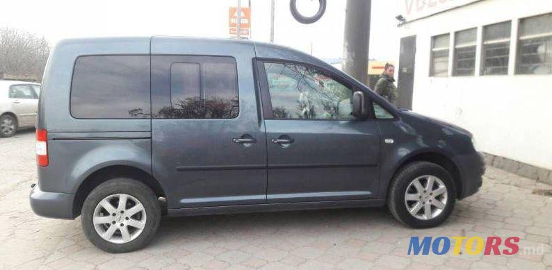 2005' Volkswagen Caddy photo #1