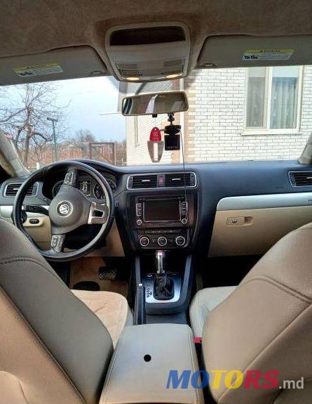 2013' Volkswagen Jetta photo #3