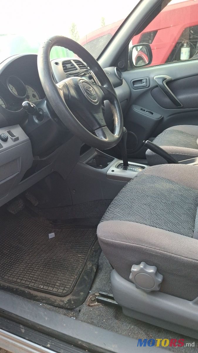 2001' Toyota RAV4 photo #6
