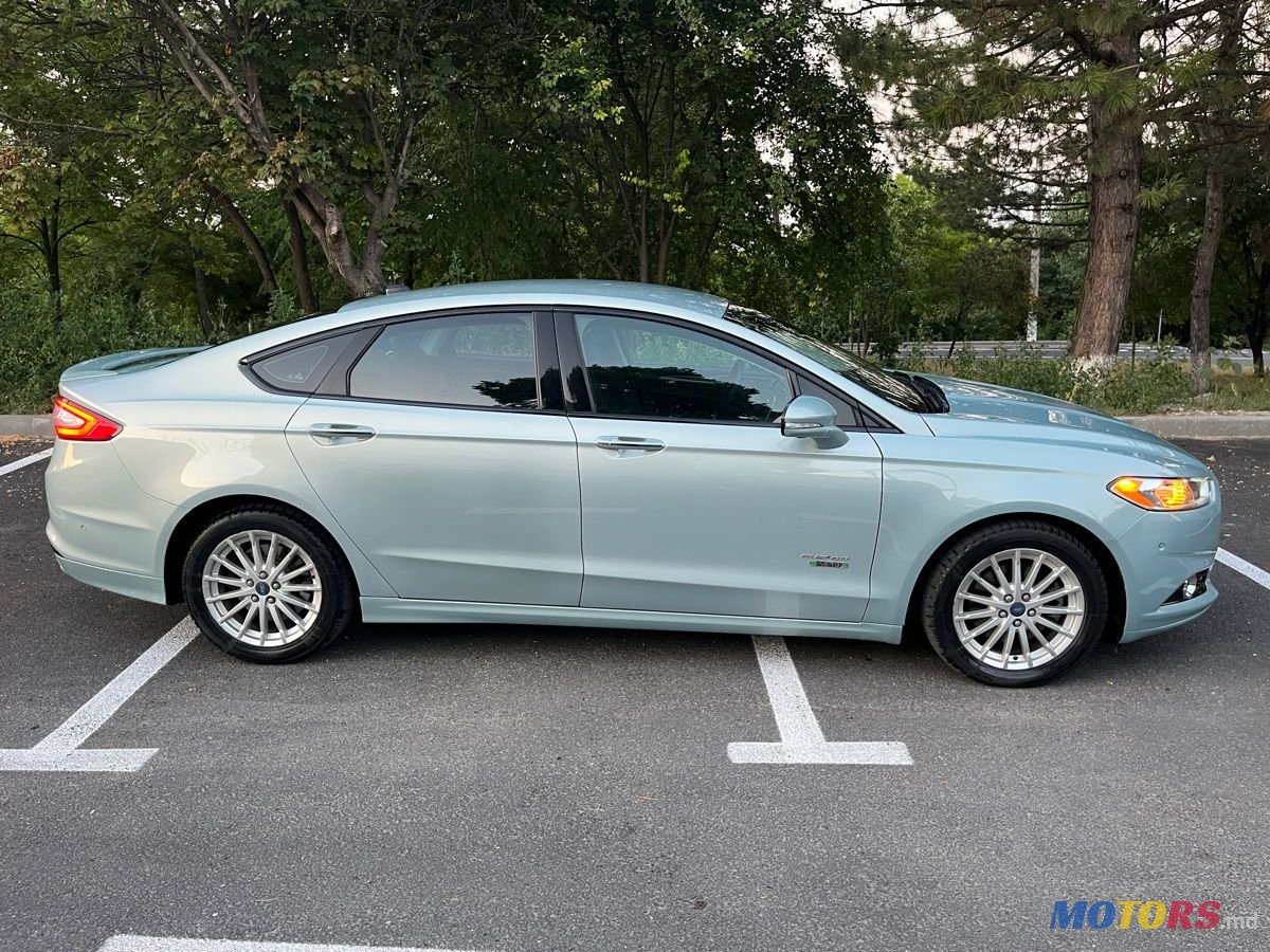 2013' Ford Fusion photo #4