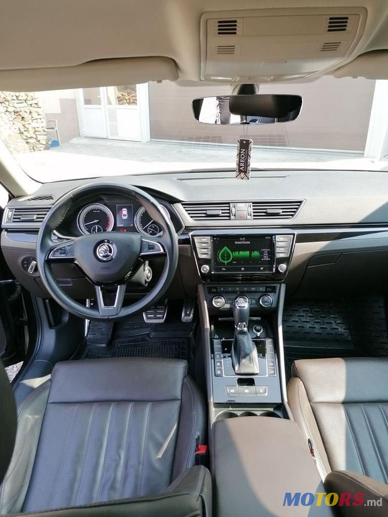 2017' Skoda Superb photo #5