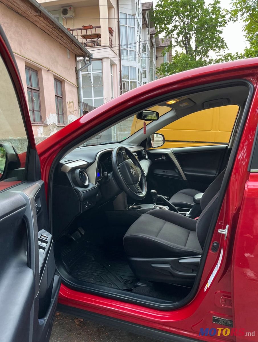 2014' Toyota RAV4 photo #5