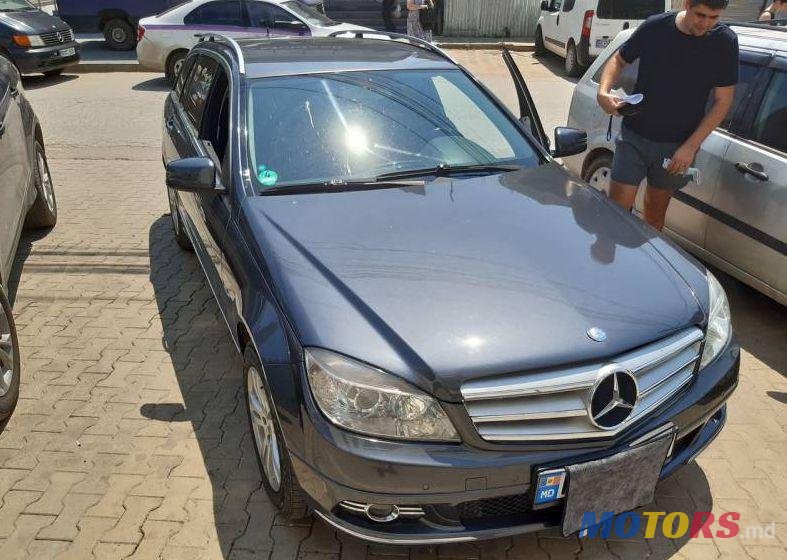 2009' Mercedes-Benz C photo #1