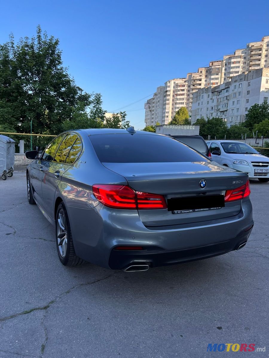 2018' BMW 5 Series photo #2