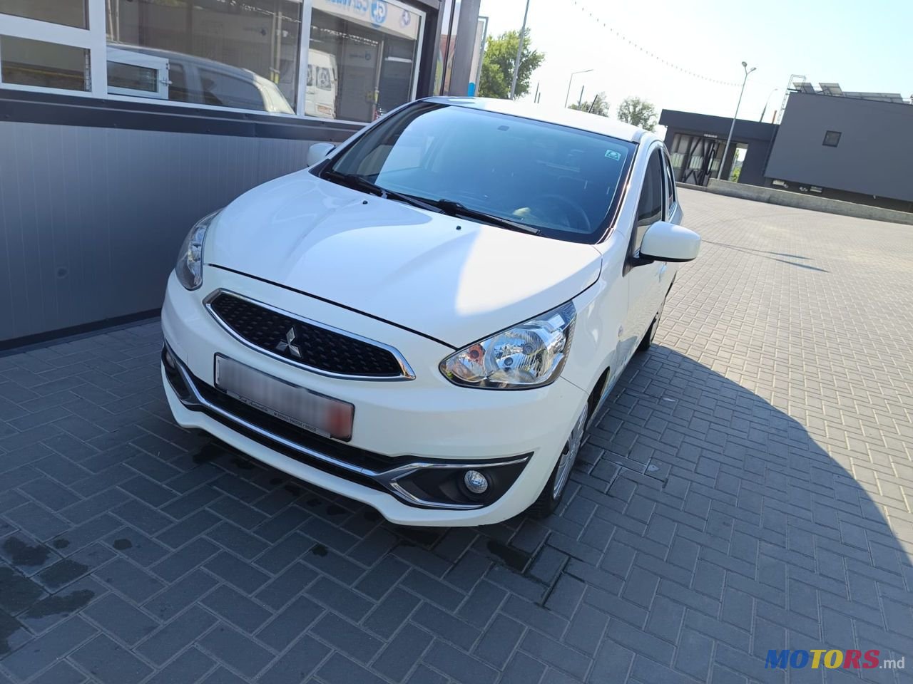 2018' Mitsubishi Space Star photo #1