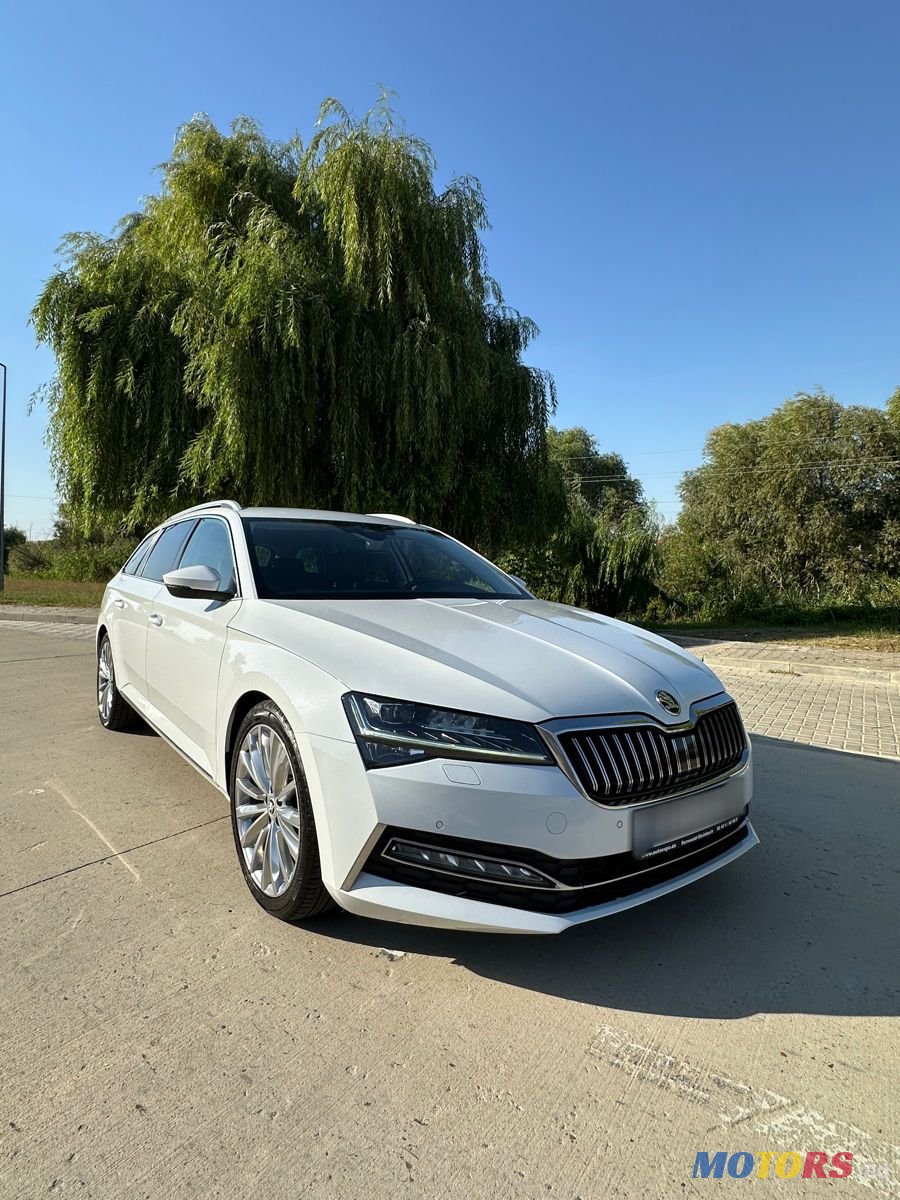 2019' Skoda Superb photo #1