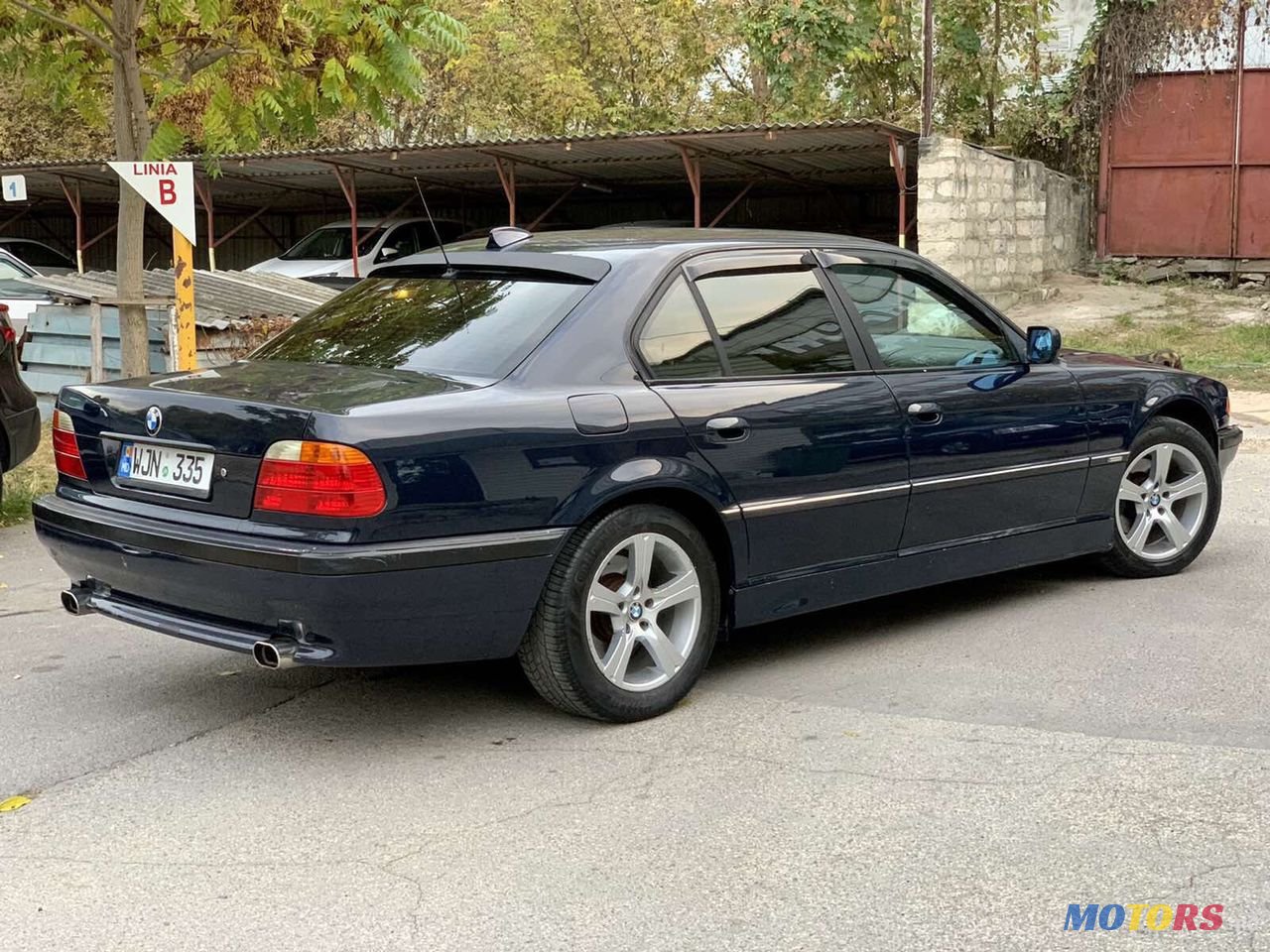 2001' BMW 7 Series photo #4