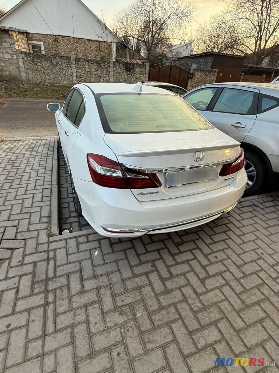 2017' Honda Accord photo #5