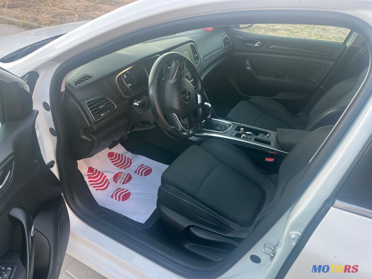 2019' Renault Megane photo #5