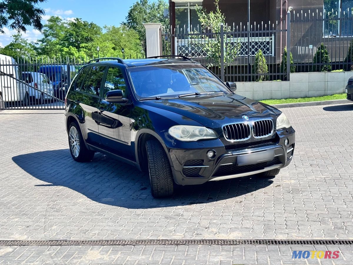 2011' BMW X5 photo #2