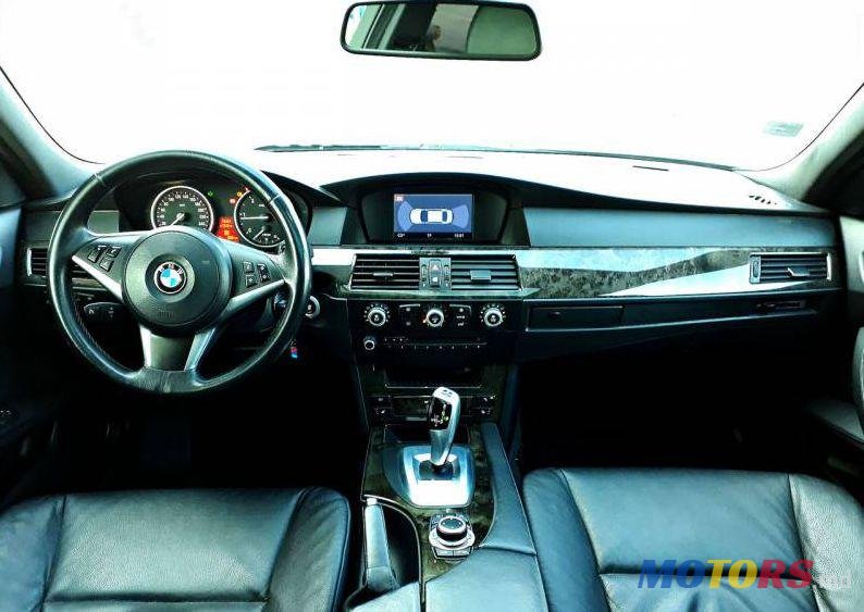 2008' BMW 5 photo #1