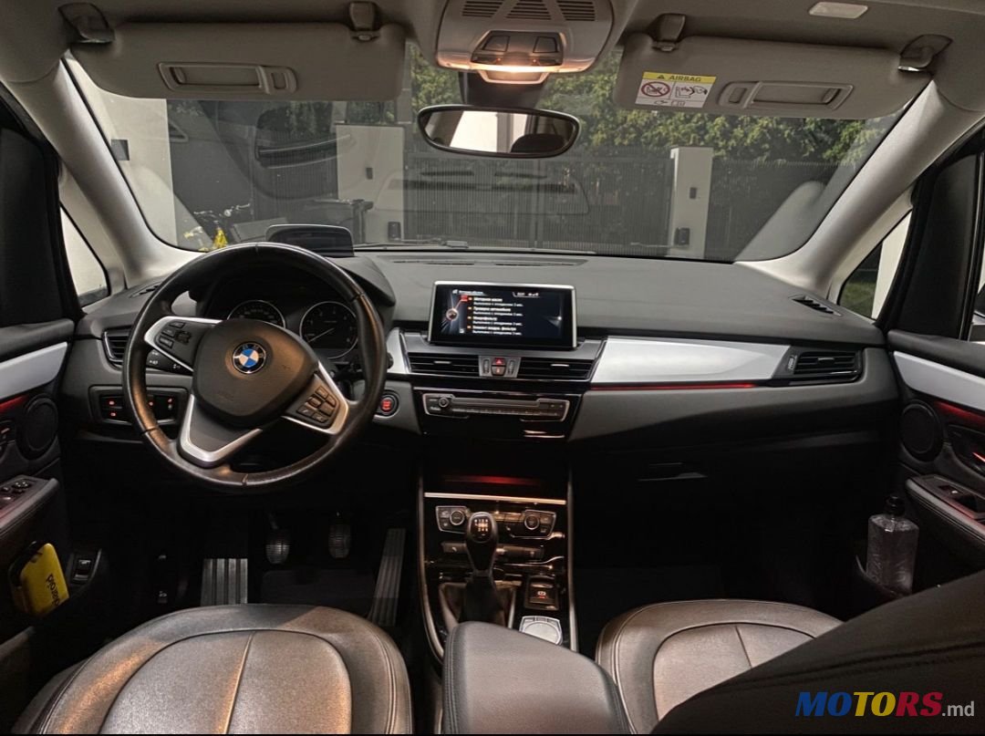 2016' BMW 2 Series Active Tourer photo #1