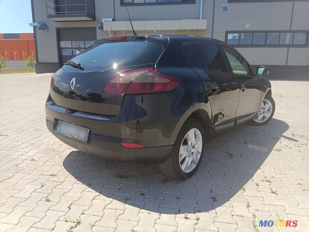 2011' Renault Megane photo #4