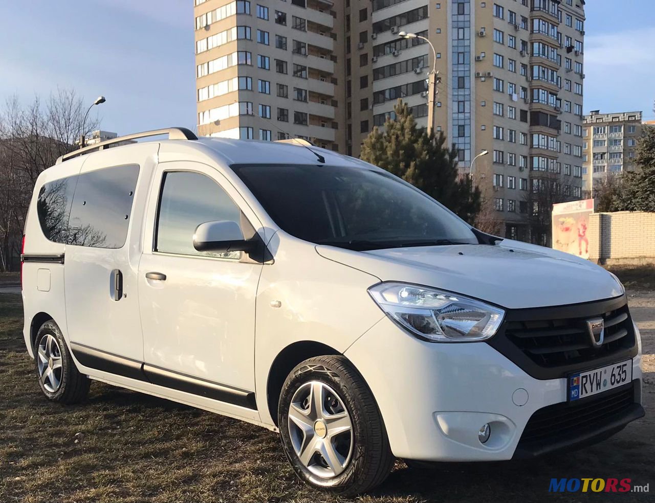 2013' Dacia Dokker photo #1