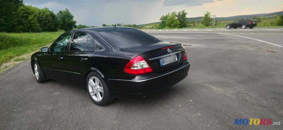 2007' Mercedes-Benz E-Class photo #5