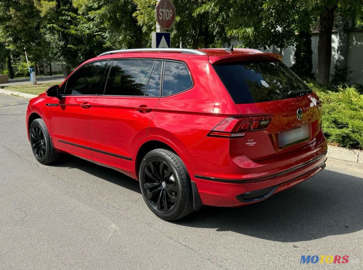 2023' Volkswagen Tiguan photo #4