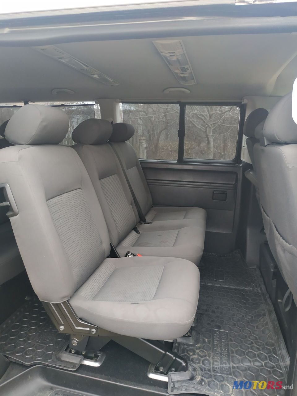 2008' Volkswagen Transporter photo #4