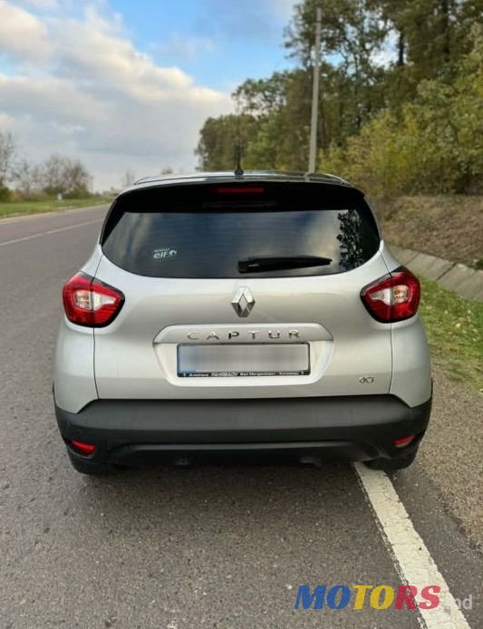2015' Renault Captur photo #4