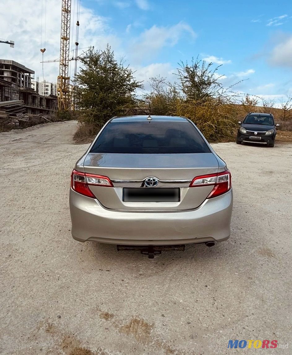 2014' Toyota Camry photo #2