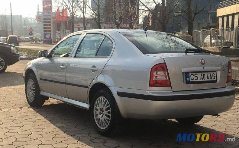 2004' Skoda Octavia photo #2