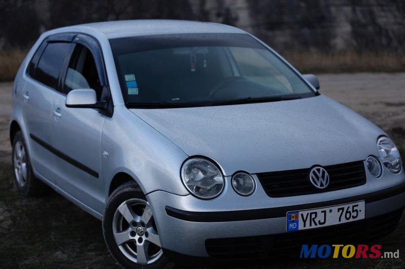 2002' Volkswagen Polo photo #1