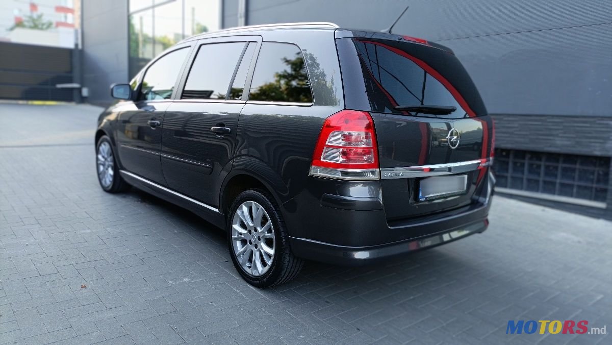 2009' Opel Zafira photo #2