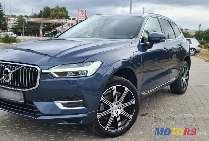 2018' Volvo XC60 photo #1