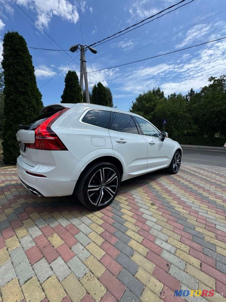 2019' Volvo XC60 photo #4