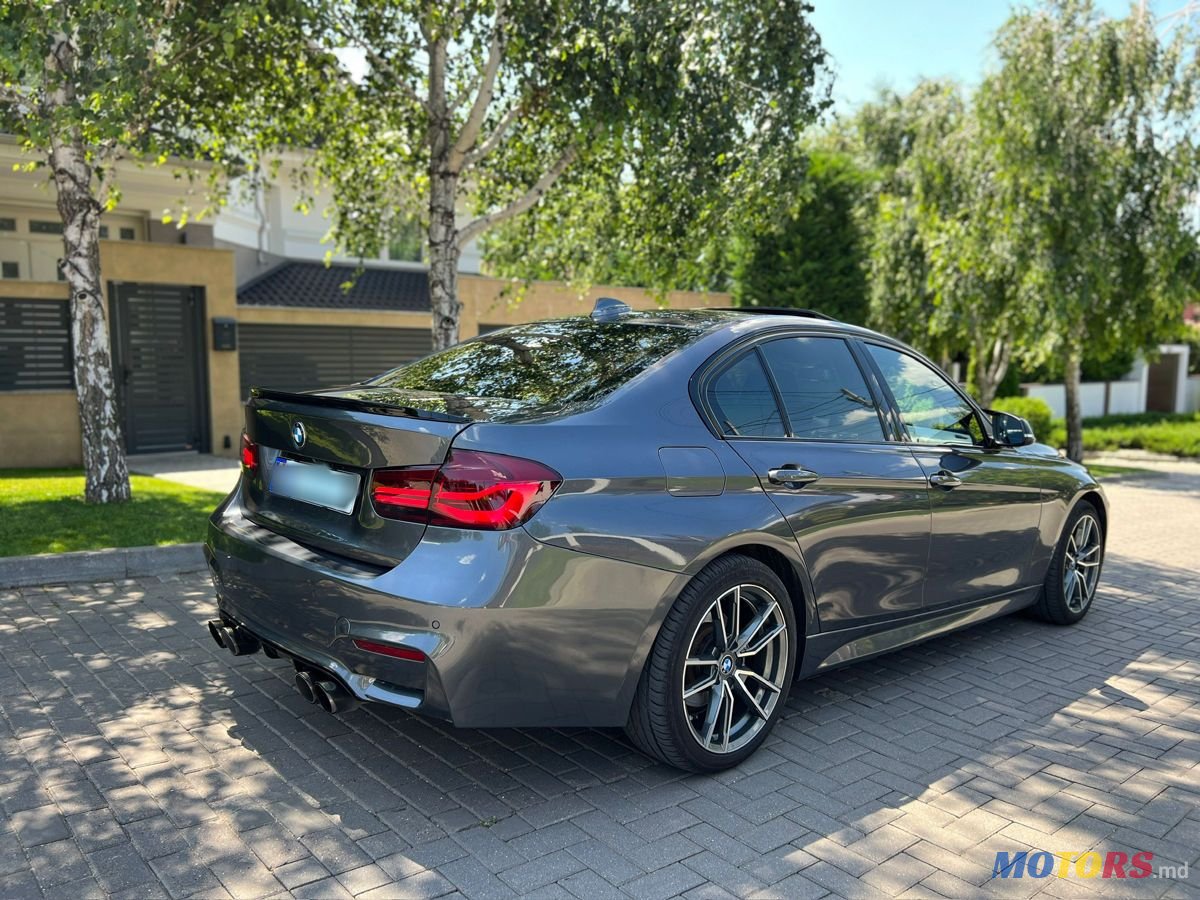 2017' BMW 3 Series photo #2